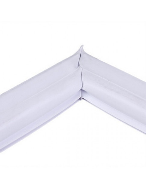 Уплотнитель 654x571мм морозильной камеры Indesit C00854010